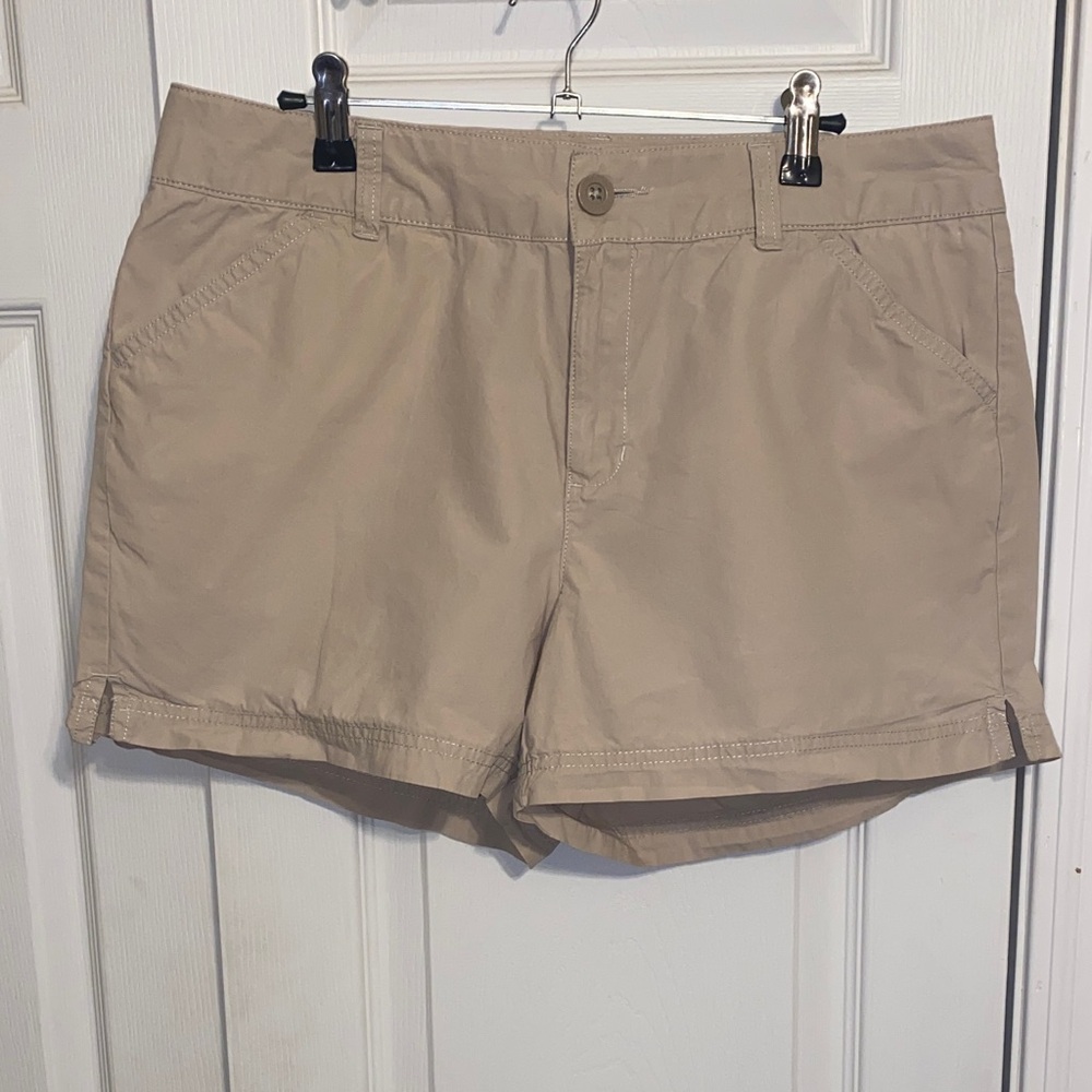 Columbia Women's Beige Shorts